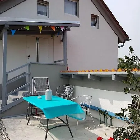 شقة Ferienwohnung Karlsruhe *